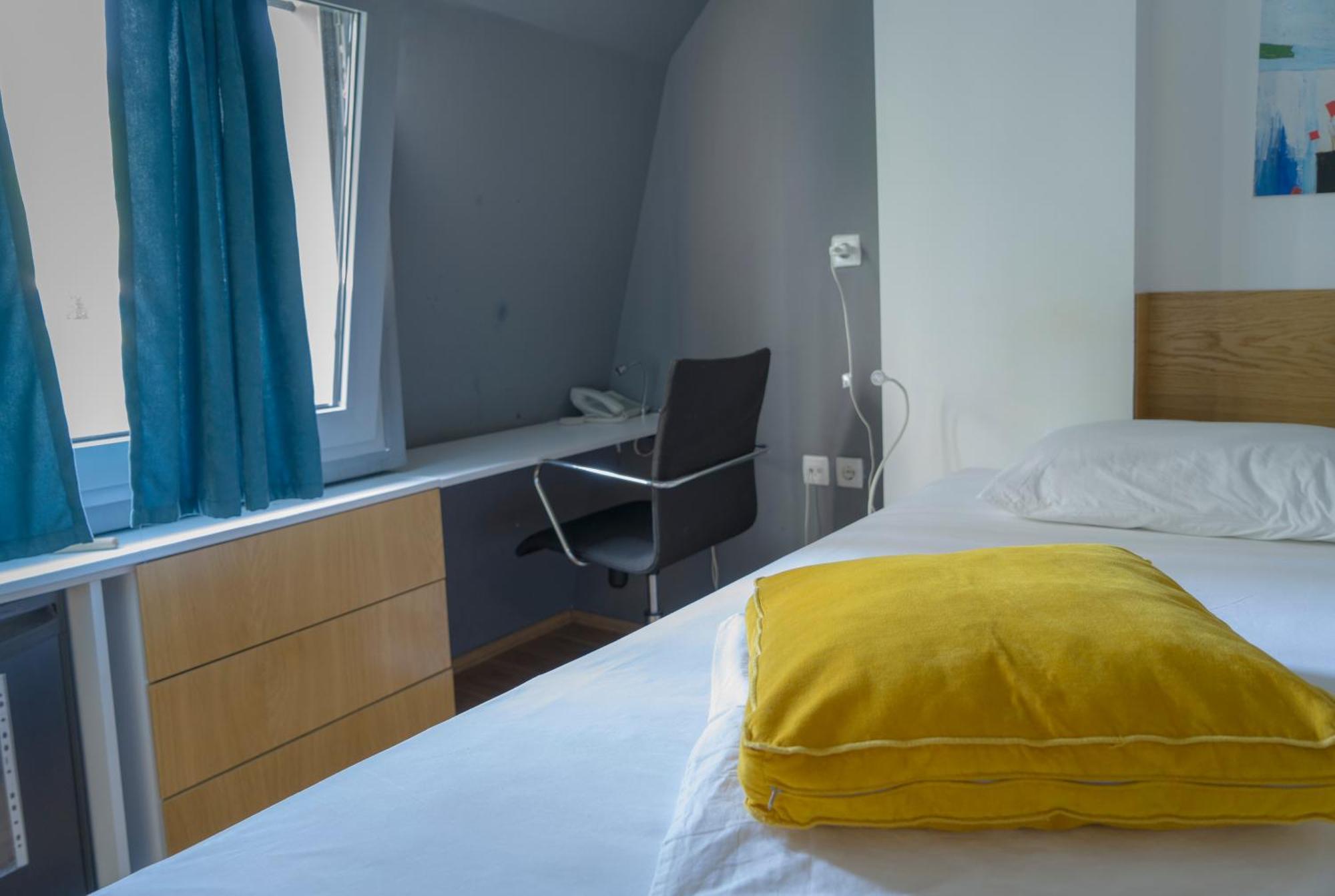 Transit Hotel Central Skopje Extérieur photo