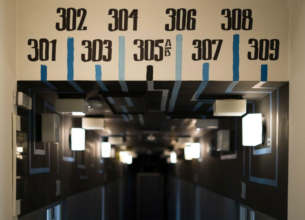 Transit Hotel Central Skopje Extérieur photo